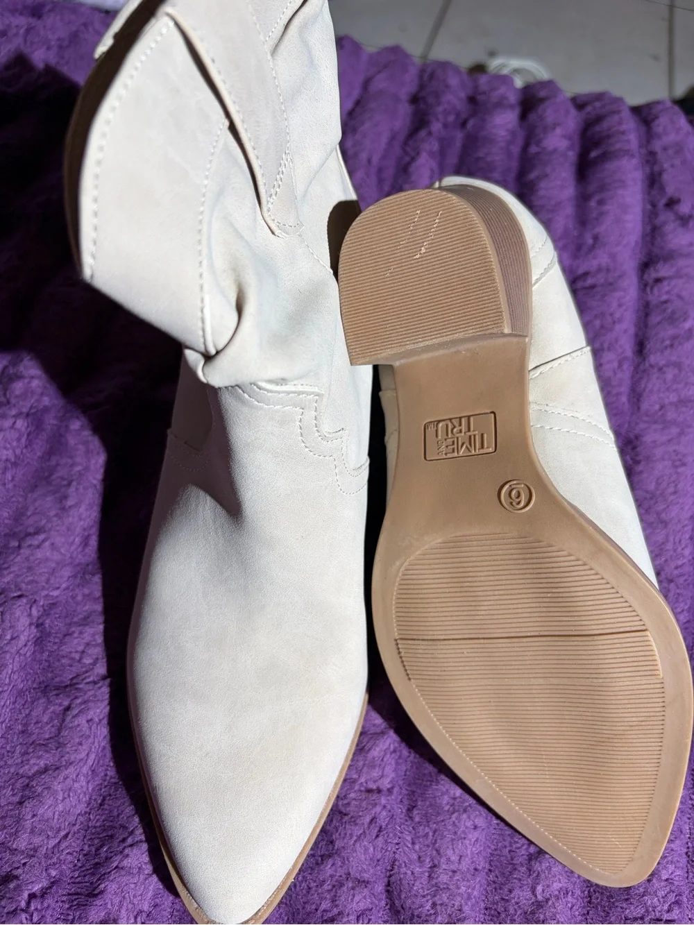 Women's Cream Pointed-Toe Western Ankle Boots